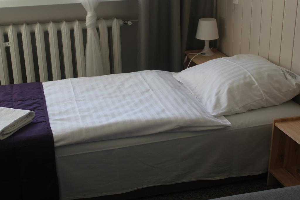 Hotel Pod Debem 지엘로나구라 외부 사진