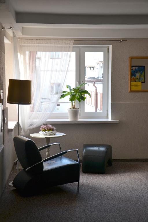 Hotel Pod Debem 지엘로나구라 외부 사진