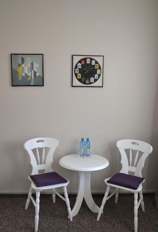 Hotel Pod Debem 지엘로나구라 외부 사진